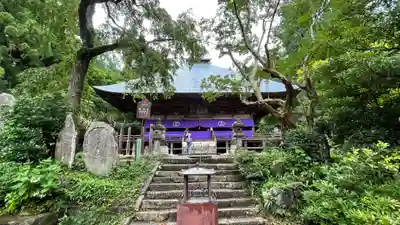 西明寺の本殿・本堂