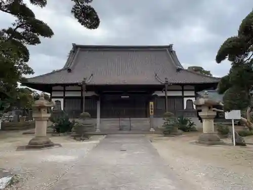 淨信寺の本殿・本堂