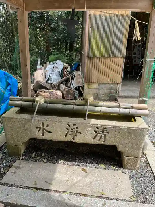 高岡神社の{uncategorized: "未分類", other: "その他", undefined: "問題あり", building: "その他建物", grave: "お墓", sacred_gate: "鳥居", guardian: "狛犬", statue: "像", buddha: "仏像", history: "歴史", nature: "自然", garden: "庭園", animal: "動物", pagoda: "塔", temizu: "手水舎", mountain_gate: "山門・神門", sanctuary: "本殿・本堂", subordinate: "末社・摂社", art: "芸術", scenery: "景色", jizo: "地蔵", ema: "絵馬", goshuin: "御朱印", omikuji: "おみくじ", items: "授与品その他", amulet: "お守り", goshuincho: "御朱印帳", eats: "食事", festival: "お祭り", votive_dance: "神楽", shichigosan: "七五三参", wedding: "結婚式", experience: "体験その他", initially: "初詣", around: "周辺", anti_infection: "感染症対策"}