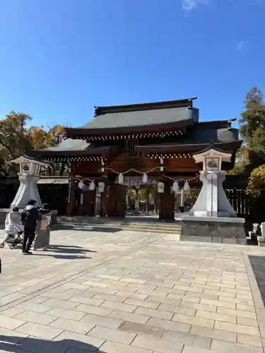 湊川神社の山門・神門