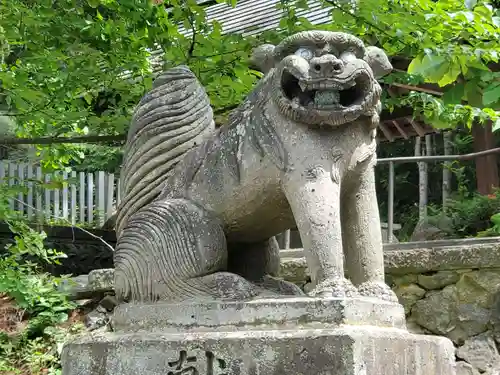 愛別神社の狛犬