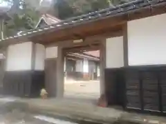 観音寺の山門