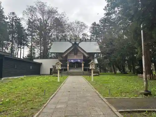 長沼神社の{uncategorized: "未分類", other: "その他", undefined: "問題あり", building: "その他建物", grave: "お墓", sacred_gate: "鳥居", guardian: "狛犬", statue: "像", buddha: "仏像", history: "歴史", nature: "自然", garden: "庭園", animal: "動物", pagoda: "塔", temizu: "手水舎", mountain_gate: "山門・神門", sanctuary: "本殿・本堂", subordinate: "末社・摂社", art: "芸術", scenery: "景色", jizo: "地蔵", ema: "絵馬", goshuin: "御朱印", omikuji: "おみくじ", items: "授与品その他", amulet: "お守り", goshuincho: "御朱印帳", eats: "食事", festival: "お祭り", votive_dance: "神楽", shichigosan: "七五三参", wedding: "結婚式", experience: "体験その他", initially: "初詣", around: "周辺", anti_infection: "感染症対策"}