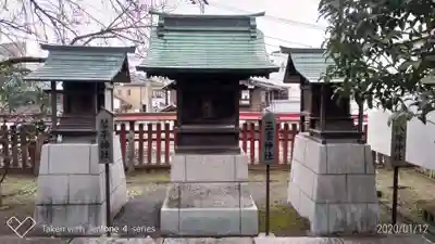 六塚稲荷神社の本殿・本堂