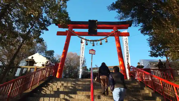 五社稲荷社の鳥居