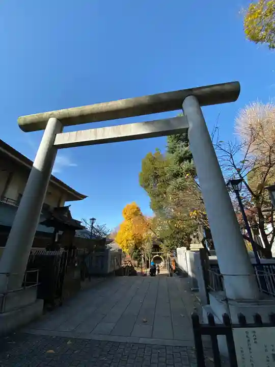 花園稲荷神社の鳥居