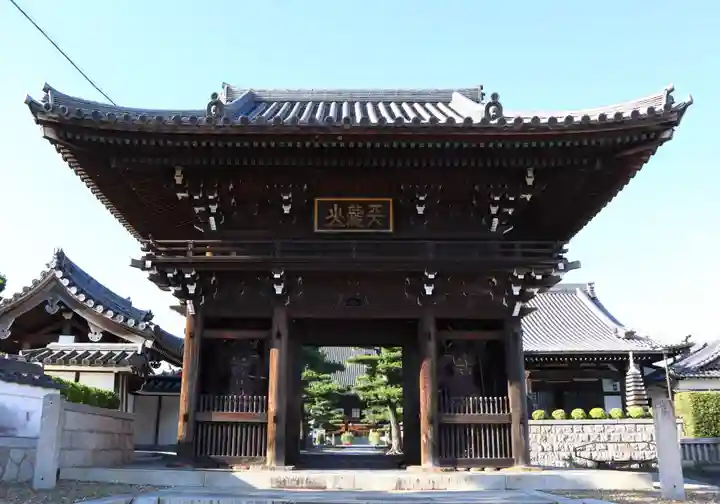 常楽寺の山門・神門