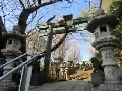 市谷亀岡八幡宮の鳥居