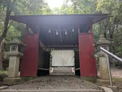 虎御前神社の{uncategorized: "未分類", other: "その他", undefined: "問題あり", building: "その他建物", grave: "お墓", sacred_gate: "鳥居", guardian: "狛犬", statue: "像", buddha: "仏像", history: "歴史", nature: "自然", garden: "庭園", animal: "動物", pagoda: "塔", temizu: "手水舎", mountain_gate: "山門・神門", sanctuary: "本殿・本堂", subordinate: "末社・摂社", art: "芸術", scenery: "景色", jizo: "地蔵", ema: "絵馬", goshuin: "御朱印", omikuji: "おみくじ", items: "授与品その他", amulet: "お守り", goshuincho: "御朱印帳", eats: "食事", festival: "お祭り", votive_dance: "神楽", shichigosan: "七五三参", wedding: "結婚式", experience: "体験その他", initially: "初詣", around: "周辺", anti_infection: "感染症対策"}