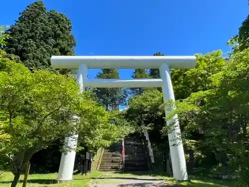 土津神社｜こどもと出世の神さまの鳥居