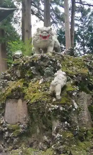 富士山東口本宮 冨士浅間神社の狛犬