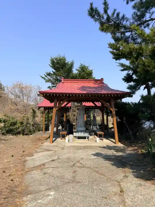 御宮野地蔵尊の{uncategorized: "未分類", other: "その他", undefined: "問題あり", building: "その他建物", grave: "お墓", sacred_gate: "鳥居", guardian: "狛犬", statue: "像", buddha: "仏像", history: "歴史", nature: "自然", garden: "庭園", animal: "動物", pagoda: "塔", temizu: "手水舎", mountain_gate: "山門・神門", sanctuary: "本殿・本堂", subordinate: "末社・摂社", art: "芸術", scenery: "景色", jizo: "地蔵", ema: "絵馬", goshuin: "御朱印", omikuji: "おみくじ", items: "授与品その他", amulet: "お守り", goshuincho: "御朱印帳", eats: "食事", festival: "お祭り", votive_dance: "神楽", shichigosan: "七五三参", wedding: "結婚式", experience: "体験その他", initially: "初詣", around: "周辺", anti_infection: "感染症対策"}