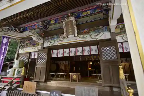 宝登山神社の本殿