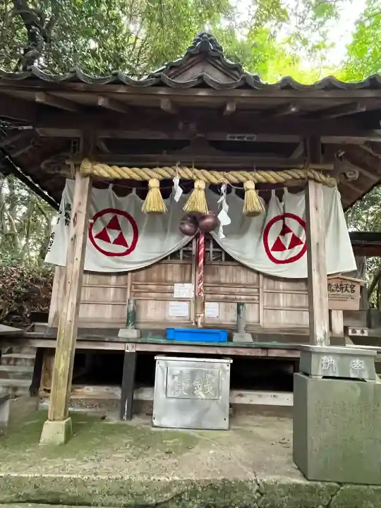 多鯰ヶ池弁天宮(鳥取県)