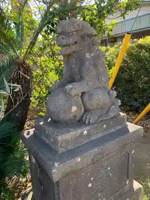 神明神社の狛犬