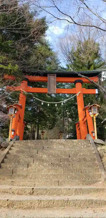 新倉富士浅間神社の鳥居