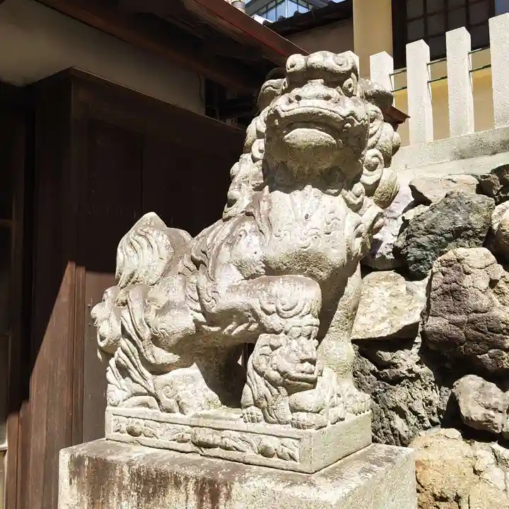 神明社(伊勢山神明社)の狛犬