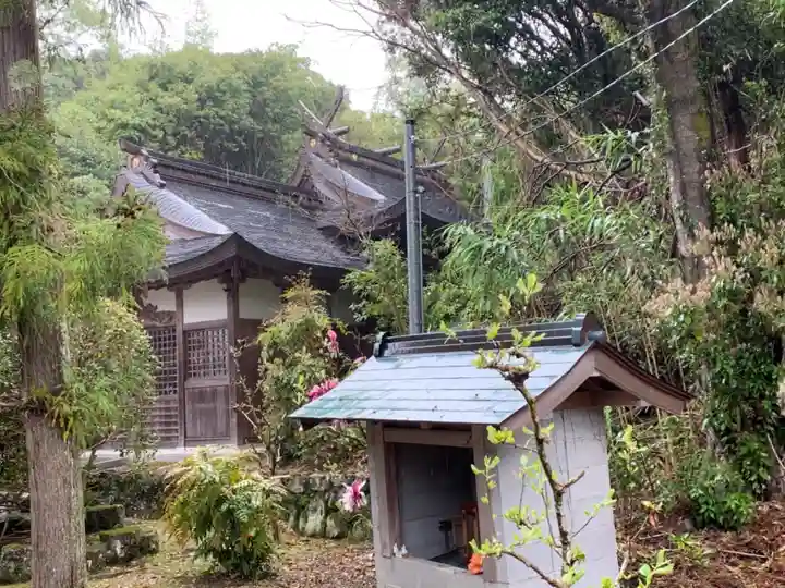 市原豊歳神社の本殿・本堂