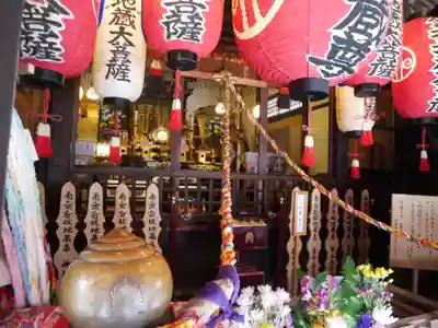 石像寺（釘抜地蔵）の本殿・本堂