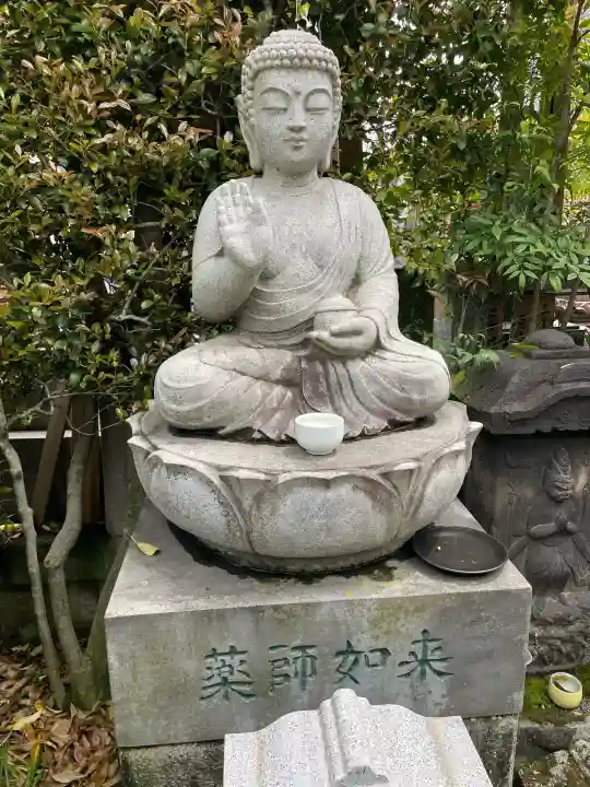 大林院の{uncategorized: "未分類", other: "その他", undefined: "問題あり", building: "その他建物", grave: "お墓", sacred_gate: "鳥居", guardian: "狛犬", statue: "像", buddha: "仏像", history: "歴史", nature: "自然", garden: "庭園", animal: "動物", pagoda: "塔", temizu: "手水舎", mountain_gate: "山門・神門", sanctuary: "本殿・本堂", subordinate: "末社・摂社", art: "芸術", scenery: "景色", jizo: "地蔵", ema: "絵馬", goshuin: "御朱印", omikuji: "おみくじ", items: "授与品その他", amulet: "お守り", goshuincho: "御朱印帳", eats: "食事", festival: "お祭り", votive_dance: "神楽", shichigosan: "七五三参", wedding: "結婚式", experience: "体験その他", initially: "初詣", around: "周辺", anti_infection: "感染症対策"}