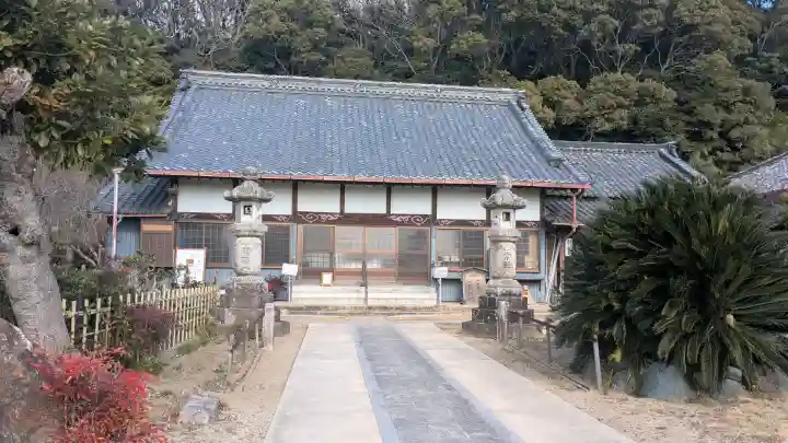 金蓮寺の{uncategorized: "未分類", other: "その他", undefined: "問題あり", building: "その他建物", grave: "お墓", sacred_gate: "鳥居", guardian: "狛犬", statue: "像", buddha: "仏像", history: "歴史", nature: "自然", garden: "庭園", animal: "動物", pagoda: "塔", temizu: "手水舎", mountain_gate: "山門・神門", sanctuary: "本殿・本堂", subordinate: "末社・摂社", art: "芸術", scenery: "景色", jizo: "地蔵", ema: "絵馬", goshuin: "御朱印", omikuji: "おみくじ", items: "授与品その他", amulet: "お守り", goshuincho: "御朱印帳", eats: "食事", festival: "お祭り", votive_dance: "神楽", shichigosan: "七五三参", wedding: "結婚式", experience: "体験その他", initially: "初詣", around: "周辺", anti_infection: "感染症対策"}