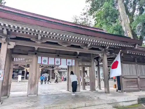 白山比咩神社の{uncategorized: "未分類", other: "その他", undefined: "問題あり", building: "その他建物", grave: "お墓", sacred_gate: "鳥居", guardian: "狛犬", statue: "像", buddha: "仏像", history: "歴史", nature: "自然", garden: "庭園", animal: "動物", pagoda: "塔", temizu: "手水舎", mountain_gate: "山門・神門", sanctuary: "本殿・本堂", subordinate: "末社・摂社", art: "芸術", scenery: "景色", jizo: "地蔵", ema: "絵馬", goshuin: "御朱印", omikuji: "おみくじ", items: "授与品その他", amulet: "お守り", goshuincho: "御朱印帳", eats: "食事", festival: "お祭り", votive_dance: "神楽", shichigosan: "七五三参", wedding: "結婚式", experience: "体験その他", initially: "初詣", around: "周辺", anti_infection: "感染症対策"}