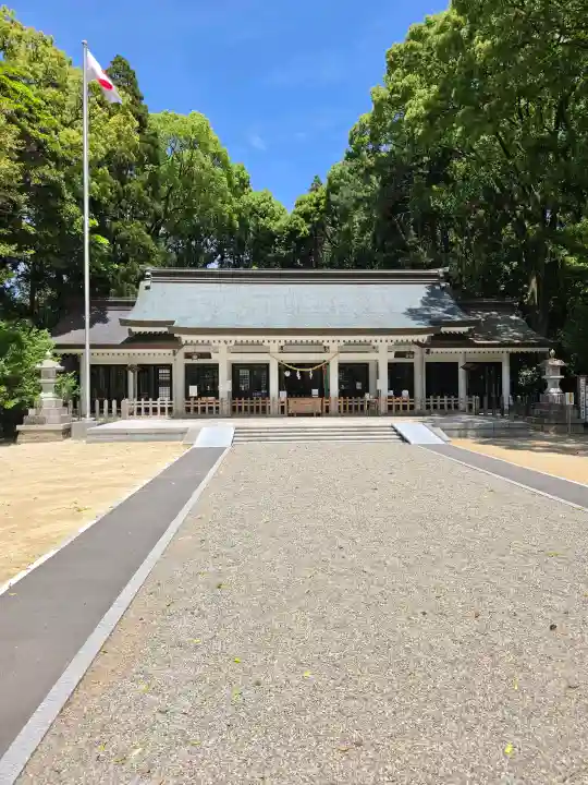 宮崎縣護國神社の{uncategorized: "未分類", other: "その他", undefined: "問題あり", building: "その他建物", grave: "お墓", sacred_gate: "鳥居", guardian: "狛犬", statue: "像", buddha: "仏像", history: "歴史", nature: "自然", garden: "庭園", animal: "動物", pagoda: "塔", temizu: "手水舎", mountain_gate: "山門・神門", sanctuary: "本殿・本堂", subordinate: "末社・摂社", art: "芸術", scenery: "景色", jizo: "地蔵", ema: "絵馬", goshuin: "御朱印", omikuji: "おみくじ", items: "授与品その他", amulet: "お守り", goshuincho: "御朱印帳", eats: "食事", festival: "お祭り", votive_dance: "神楽", shichigosan: "七五三参", wedding: "結婚式", experience: "体験その他", initially: "初詣", around: "周辺", anti_infection: "感染症対策"}