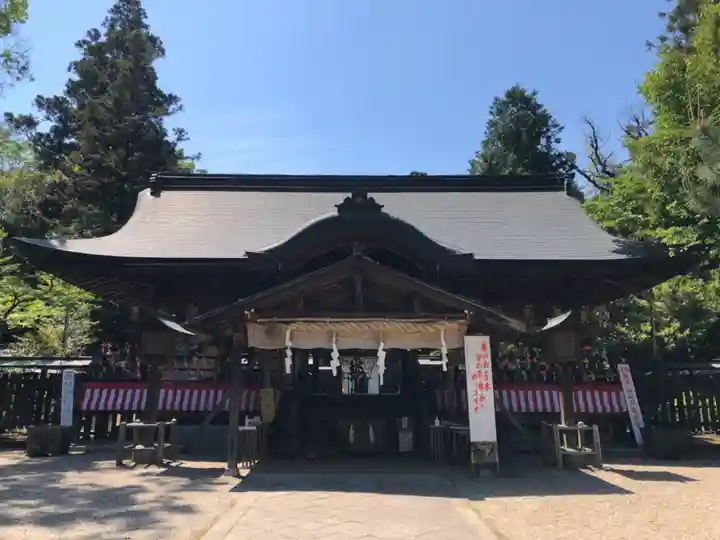 大和神社の本殿・本堂