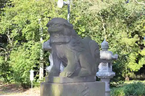 島穴神社の狛犬