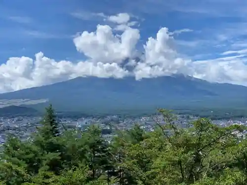 新倉富士浅間神社の景色