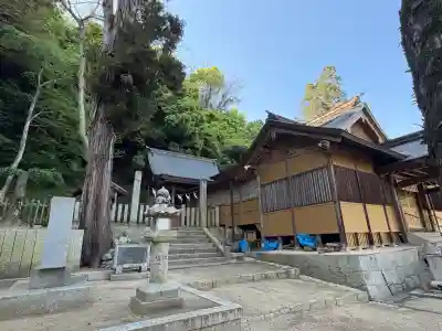 賀茂神社の{uncategorized: "未分類", other: "その他", undefined: "問題あり", building: "その他建物", grave: "お墓", sacred_gate: "鳥居", guardian: "狛犬", statue: "像", buddha: "仏像", history: "歴史", nature: "自然", garden: "庭園", animal: "動物", pagoda: "塔", temizu: "手水舎", mountain_gate: "山門・神門", sanctuary: "本殿・本堂", subordinate: "末社・摂社", art: "芸術", scenery: "景色", jizo: "地蔵", ema: "絵馬", goshuin: "御朱印", omikuji: "おみくじ", items: "授与品その他", amulet: "お守り", goshuincho: "御朱印帳", eats: "食事", festival: "お祭り", votive_dance: "神楽", shichigosan: "七五三参", wedding: "結婚式", experience: "体験その他", initially: "初詣", around: "周辺", anti_infection: "感染症対策"}