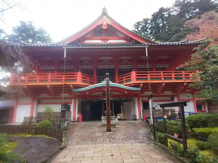 那谷寺の本殿・本堂