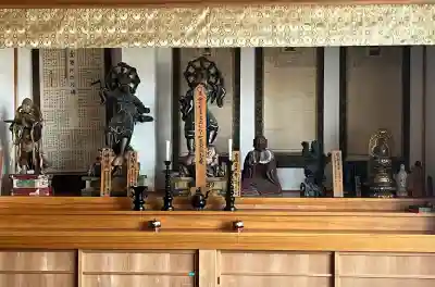 小松寺の{uncategorized: "未分類", other: "その他", undefined: "問題あり", building: "その他建物", grave: "お墓", sacred_gate: "鳥居", guardian: "狛犬", statue: "像", buddha: "仏像", history: "歴史", nature: "自然", garden: "庭園", animal: "動物", pagoda: "塔", temizu: "手水舎", mountain_gate: "山門・神門", sanctuary: "本殿・本堂", subordinate: "末社・摂社", art: "芸術", scenery: "景色", jizo: "地蔵", ema: "絵馬", goshuin: "御朱印", omikuji: "おみくじ", items: "授与品その他", amulet: "お守り", goshuincho: "御朱印帳", eats: "食事", festival: "お祭り", votive_dance: "神楽", shichigosan: "七五三参", wedding: "結婚式", experience: "体験その他", initially: "初詣", around: "周辺", anti_infection: "感染症対策"}