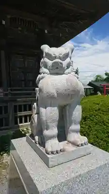 諏訪神社の狛犬