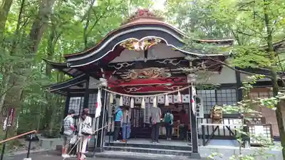 新屋山神社の本殿・本堂