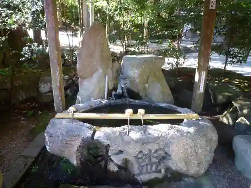 御杖神社の手水舎