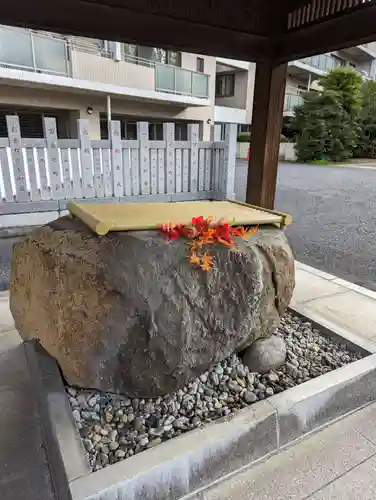 白金氷川神社の手水