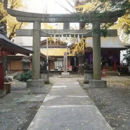 日本橋日枝神社の鳥居