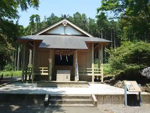 人穴浅間神社の本殿・本堂