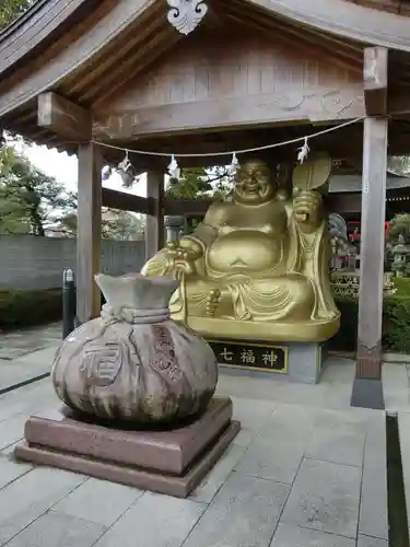 田村神社の像