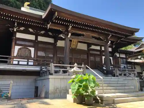 定光寺の本殿・本堂