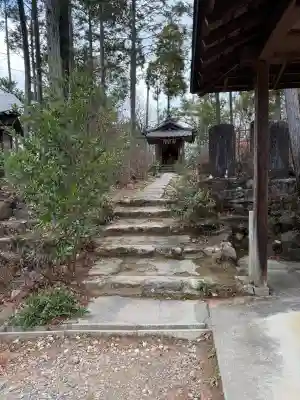 玉野御嶽神社の{uncategorized: "未分類", other: "その他", undefined: "問題あり", building: "その他建物", grave: "お墓", sacred_gate: "鳥居", guardian: "狛犬", statue: "像", buddha: "仏像", history: "歴史", nature: "自然", garden: "庭園", animal: "動物", pagoda: "塔", temizu: "手水舎", mountain_gate: "山門・神門", sanctuary: "本殿・本堂", subordinate: "末社・摂社", art: "芸術", scenery: "景色", jizo: "地蔵", ema: "絵馬", goshuin: "御朱印", omikuji: "おみくじ", items: "授与品その他", amulet: "お守り", goshuincho: "御朱印帳", eats: "食事", festival: "お祭り", votive_dance: "神楽", shichigosan: "七五三参", wedding: "結婚式", experience: "体験その他", initially: "初詣", around: "周辺", anti_infection: "感染症対策"}