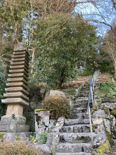 西林寺の塔