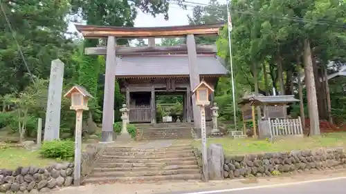 鳥海山大物忌神社蕨岡口ノ宮の鳥居