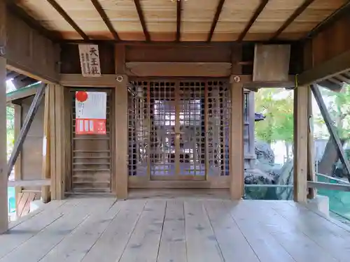 知立社の本殿・本堂