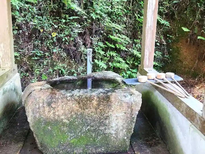 野口神社の手水舎