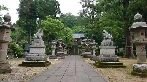 高雄神社の建物その他