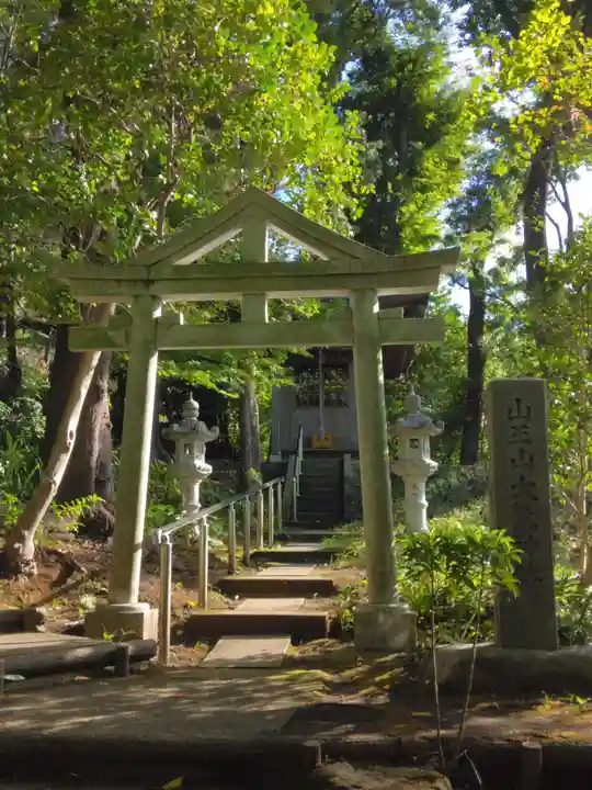 天台宗 長窪山 正覚寺の末社・摂社