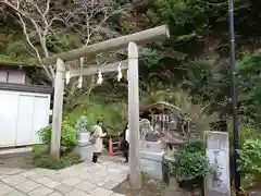 銭洗弁財天宇賀福神社(神奈川県)