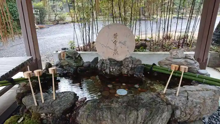 玉鉾神社の手水舎